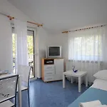 With A Parking Space Funtana, Porec - 7076 Апартаменты *