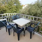 With A Parking Space Funtana, Porec - 7076 Апартаменты Фунтана