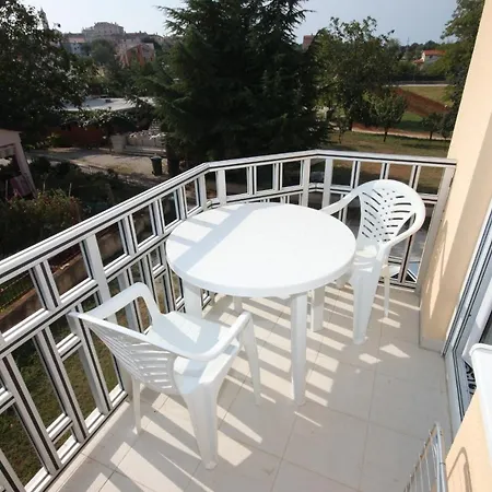 Appartement With A Parking Space Funtana, Porec - 7076 *